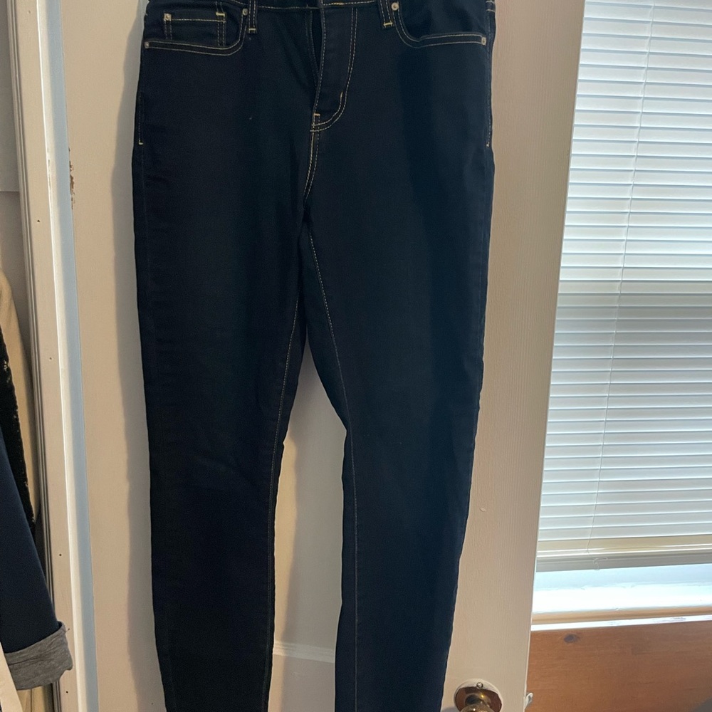Levi's Blue Skinny Jeans with Mid-Rise Waist